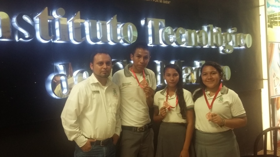 Obtienen alumnos del Plantel 13 Cuauhtémoc Tercer Lugar en el Concurso COTACYT Regional
