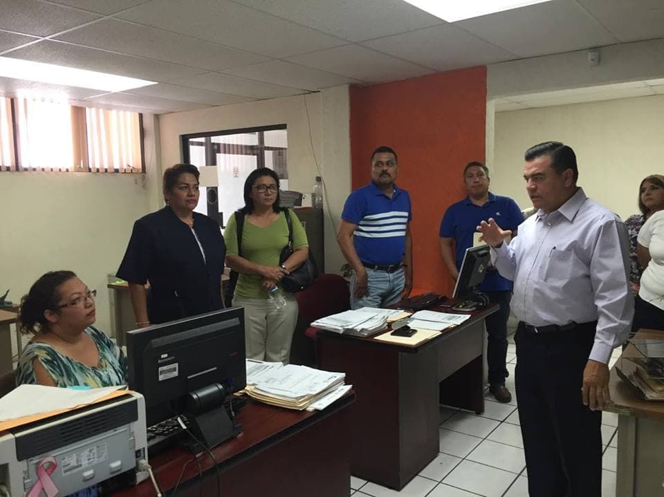 Se brinda capacitación por parte del Colegio de Bachilleres a los nuevos Directores y Subdirectores de Centros Educativos.